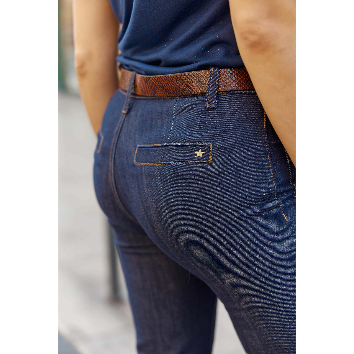LA PETITE ETOILE<br>Calça jeans bootcut em denim SONNY