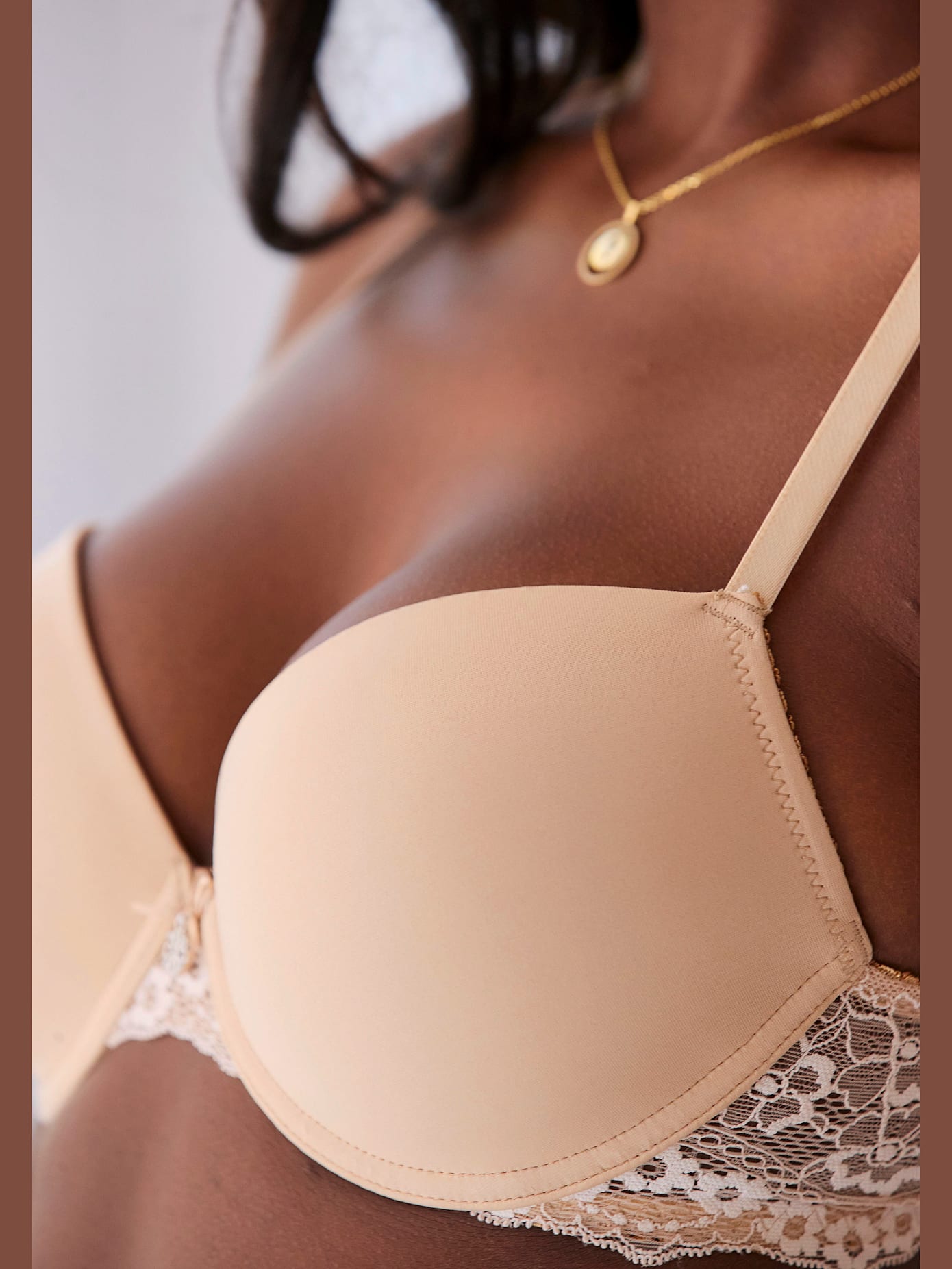 Soutien-gorge push-up soutien-gorge spécial t-shirt, bonnets préformés sans couture