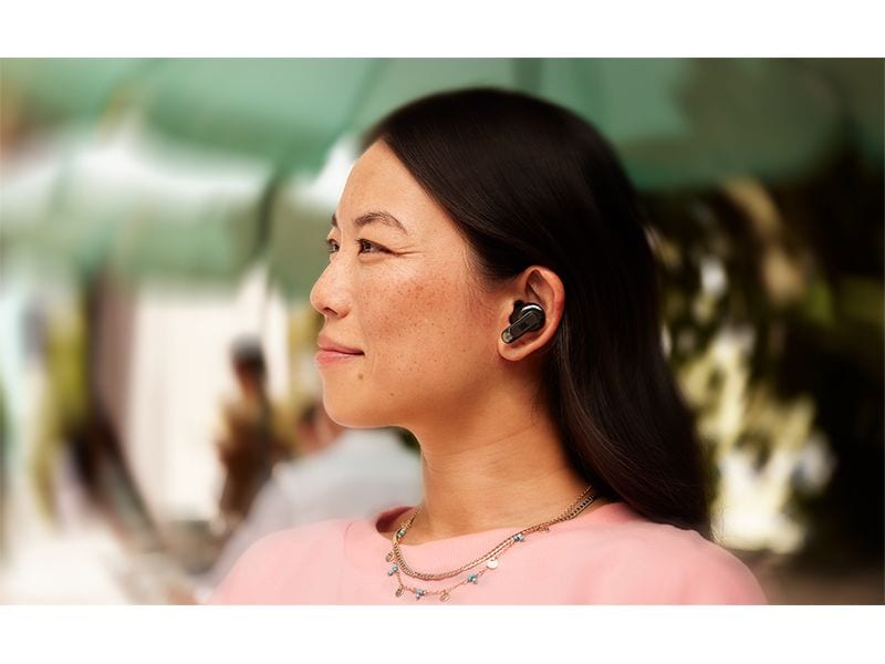 JBL True Wireless In-Ear-Kopfhörer Tour Pro 3 Beige Kabellose Noise-Cancelling-Ohrhörer mit Smart Charging Case