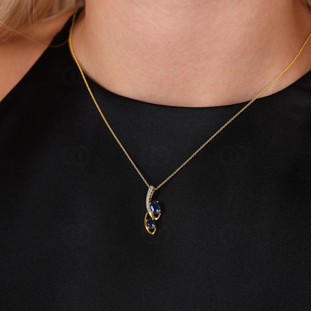 Anhänger 750/18 K Gelbgold mit Saphiren & Diamanten 0.06 ct H/si