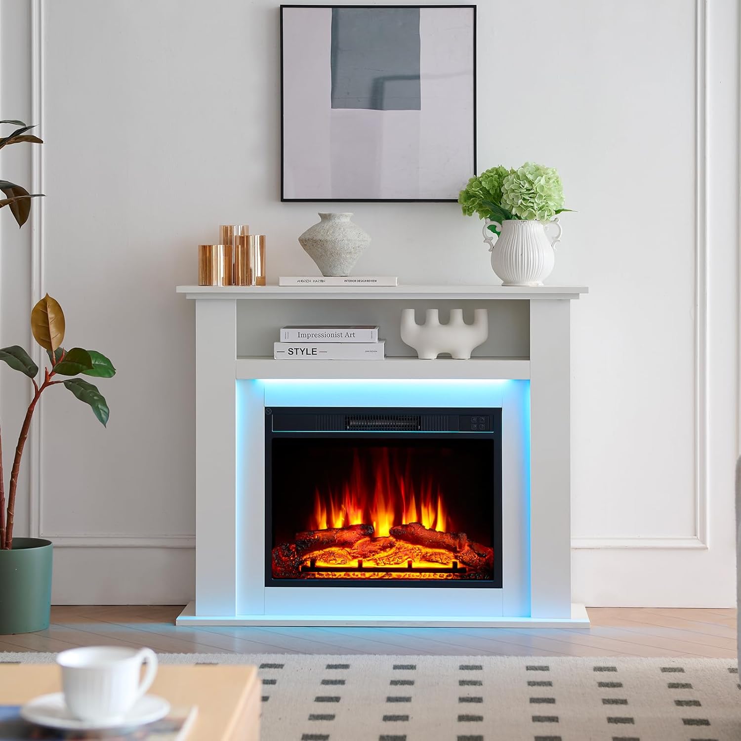 Elektrokamin BALDERIA Liora - Elektrischer Standkamin mit Ablagefach, 3D-Flammeneffekt, LED-Ambientebeleuchtung, Heizung 2000W, Timer, Thermostat, Fernbedienung - Liora Weiß