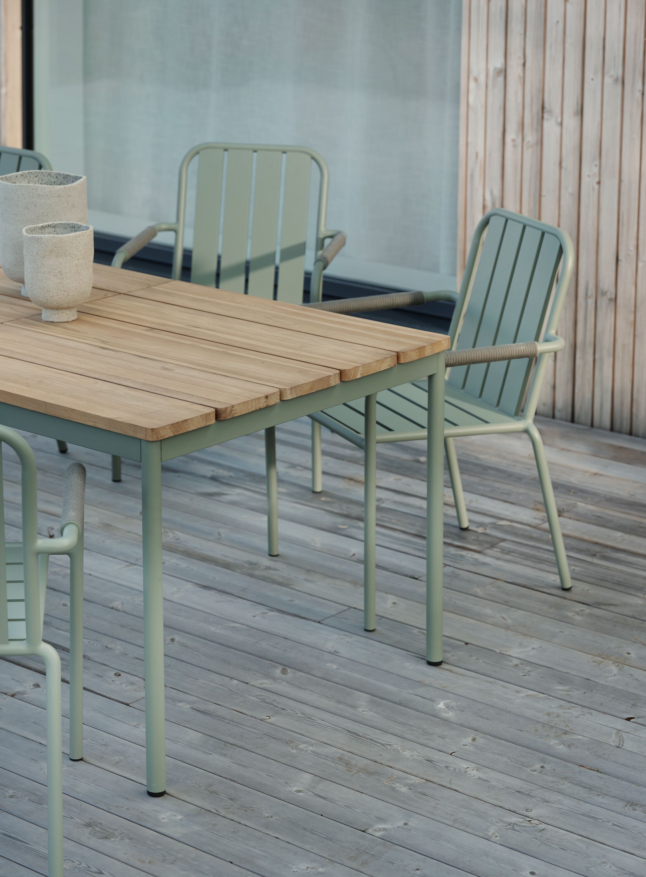 MOLOKINI Gartentisch - Holz / B: 238.0 cm x T: 90.0 cm x H: 73.0 cm