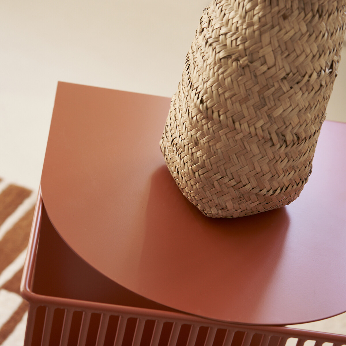 LA REDOUTE INTERIEURS<br>Mesa lateral ou de cabeceira em aço - PROMOÇÃO