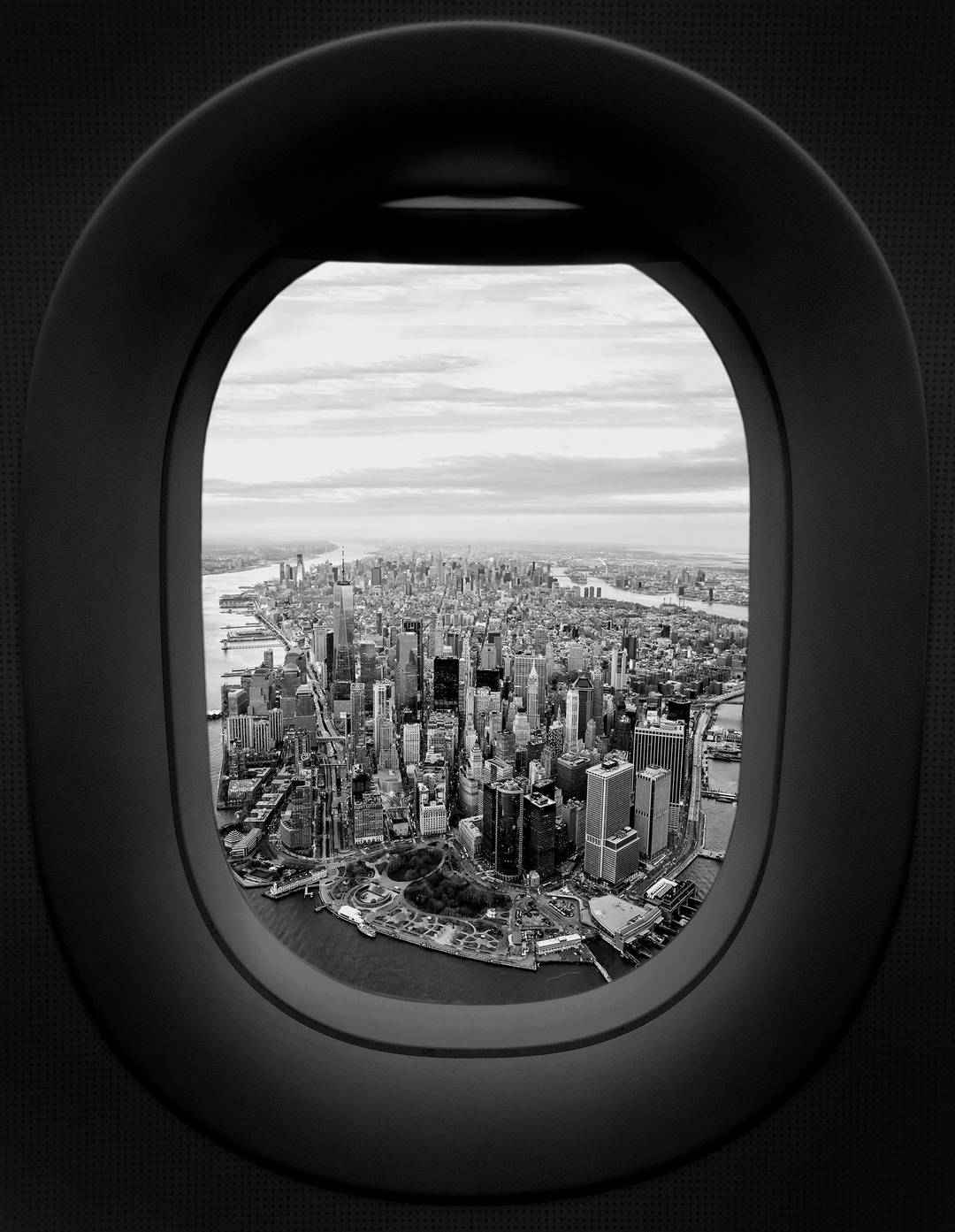 Landing, 06:30 by Luc Dratwa - Limited Edition. Edition of: 250. Signed.