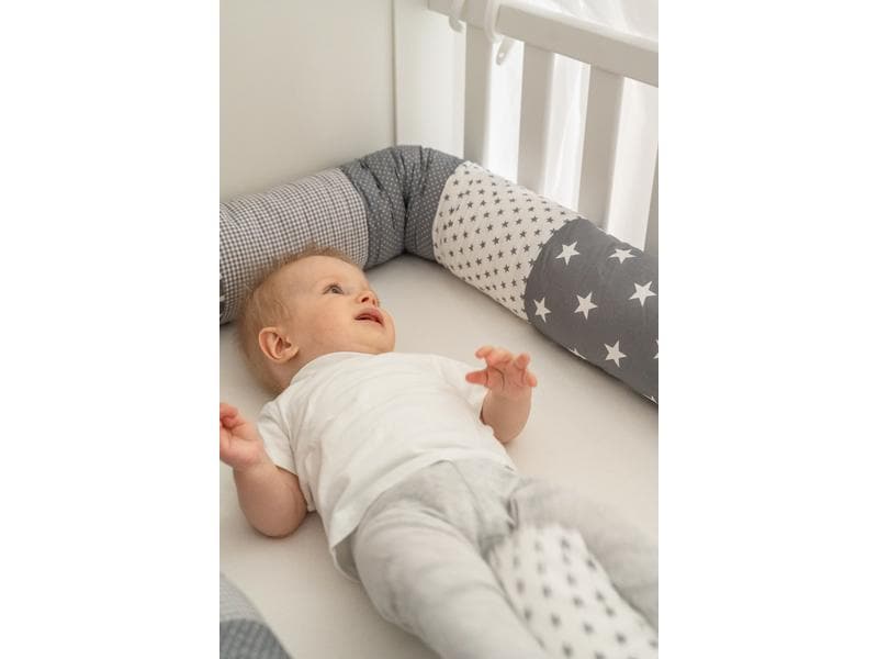 Ullenboom Nestschlange Graue Sterne 300 cm Bettschlange für Babybett