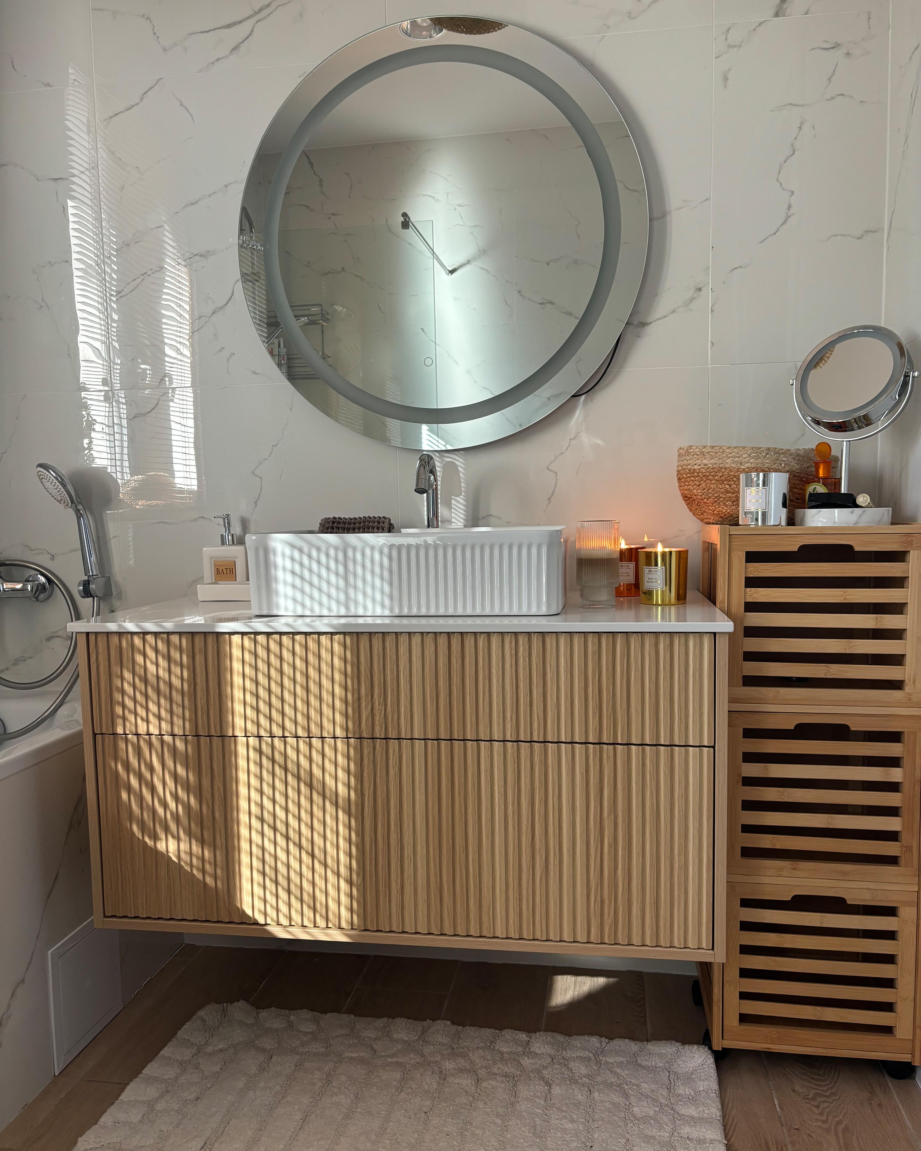 LED badkamerspiegel COURSEULLES 79 cm 79 cm Zilver