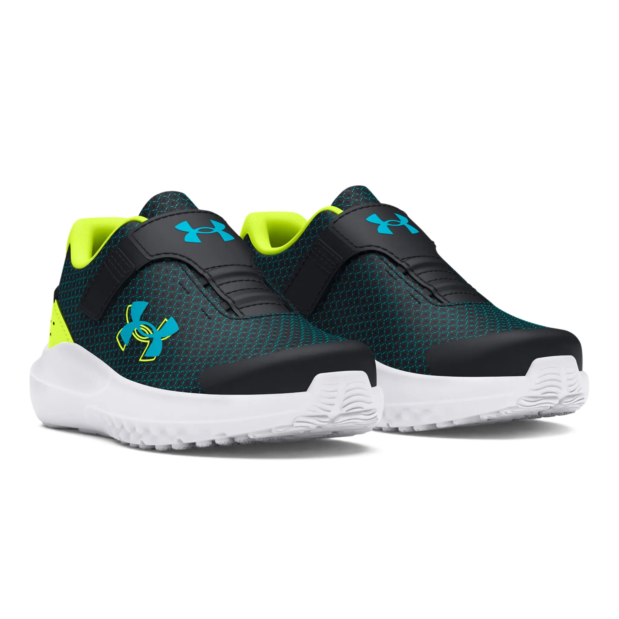 Under Armour Soulier Surge 4 AC Pointures 5-10E