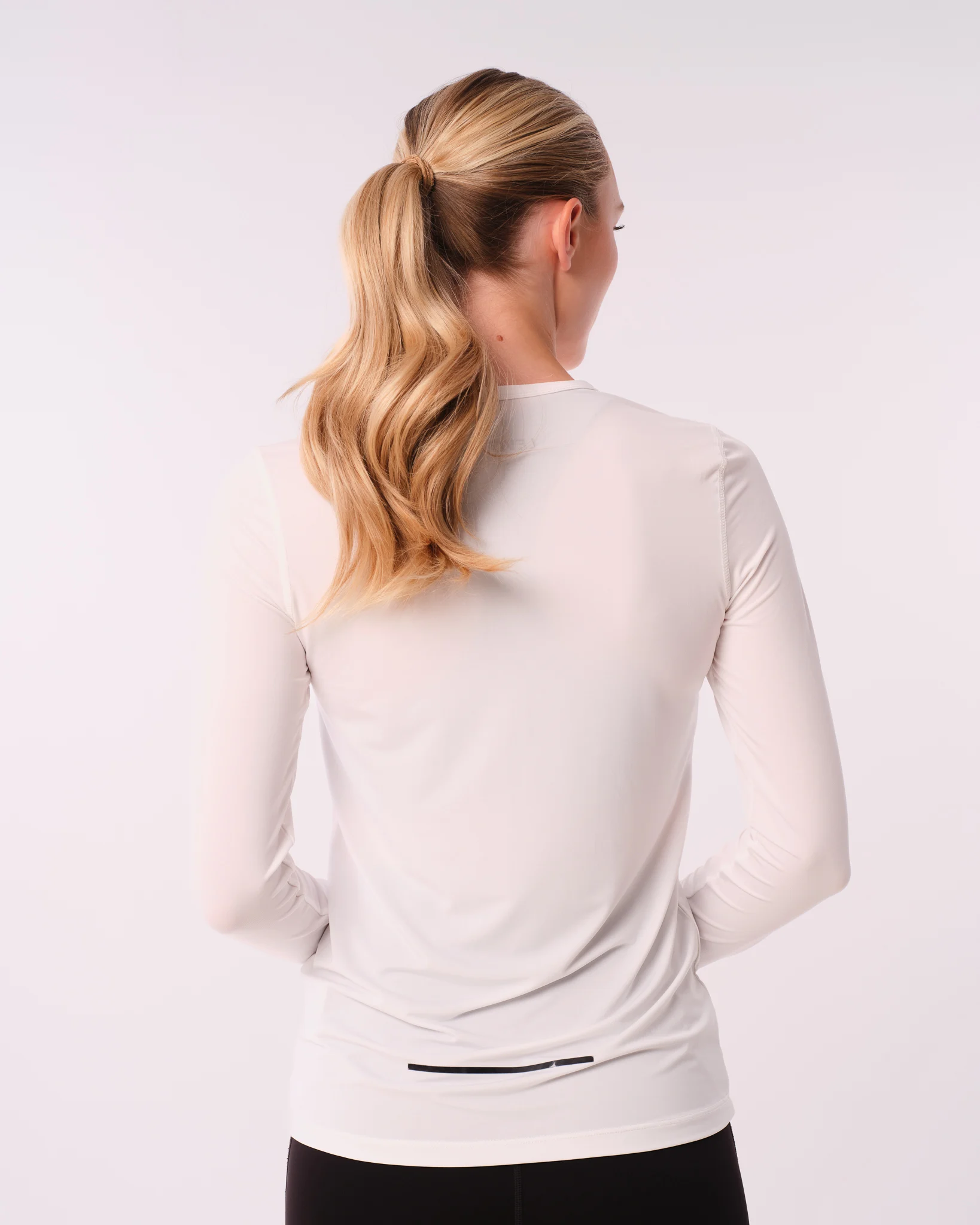 LEVITY Momentum LS White Brilliant