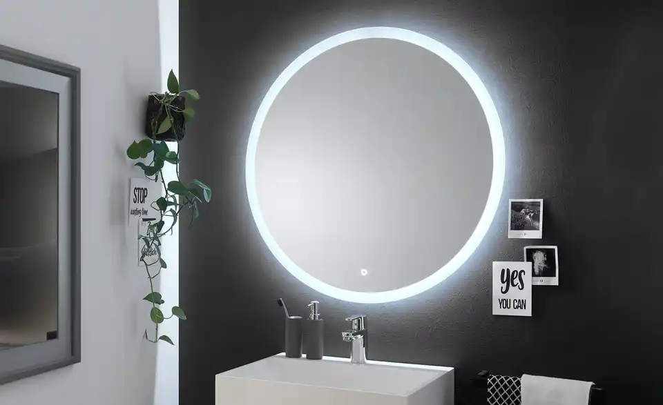 Spiegel mit LED Stockerau