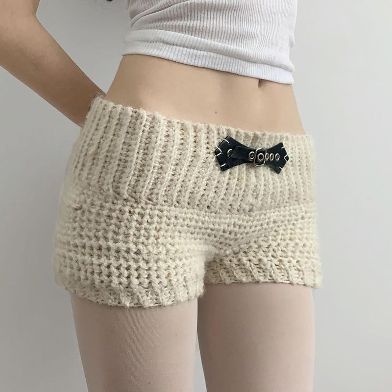 Sosana - Laag uitgesneden, gebreide, slim-fit minishorts met lage taille