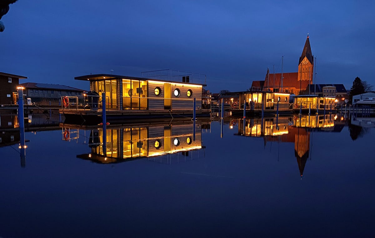 Hausboot Übernachtung mit Sauna Barth