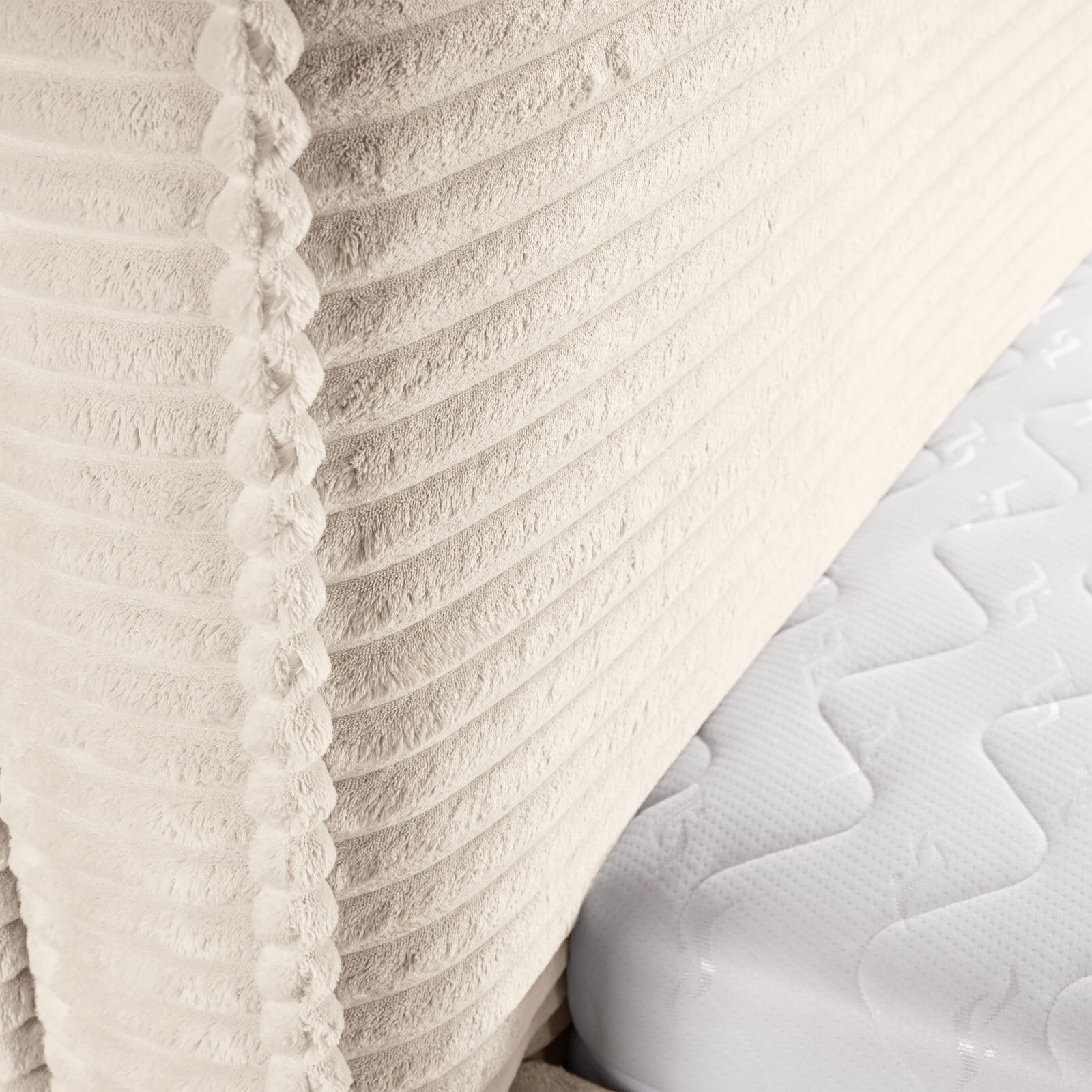 Polsterbett Elodie 215x120x223 cm Cordbezug Ivory beige