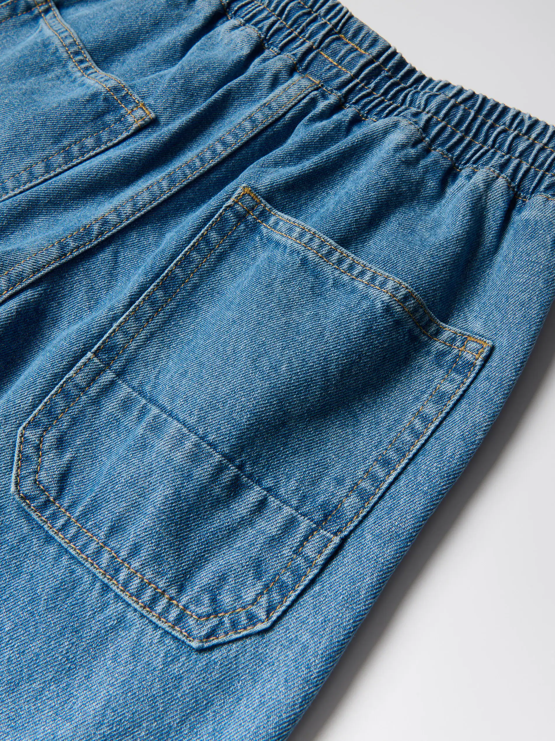 Jeans im Jogger-Fit
