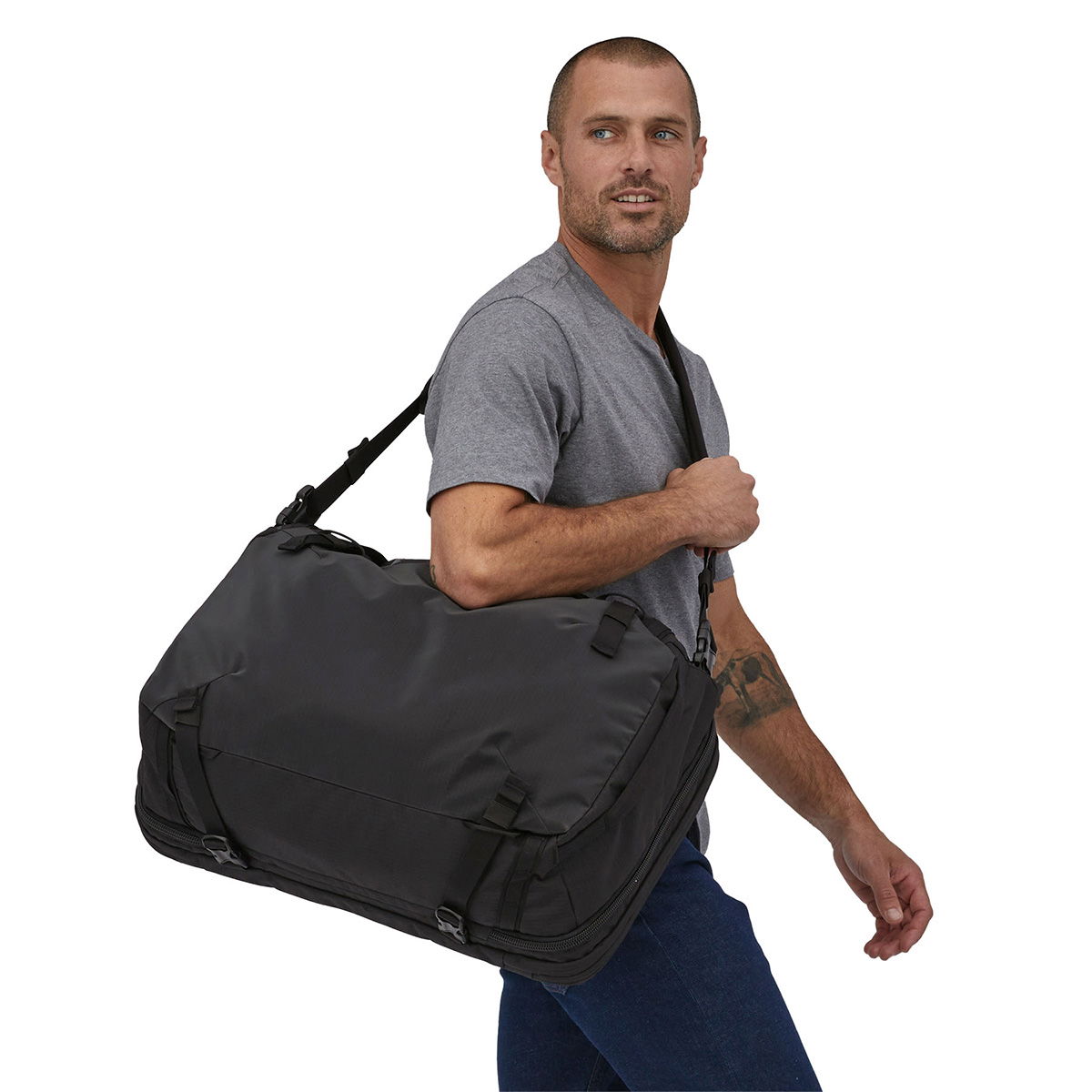 Patagonia Black Hole MLC 45 L (Black)