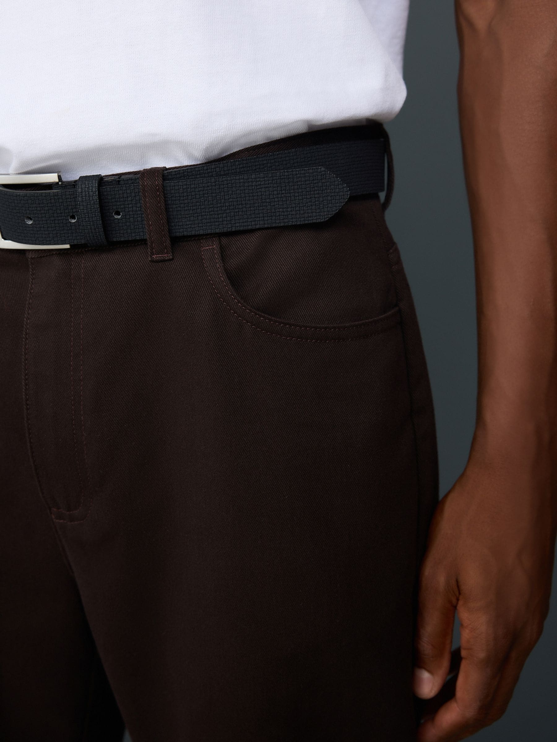 Bruin - Straight fit - Smart Brushed Cotton TENCEL™ Lyocell Blend Chinos With Belt