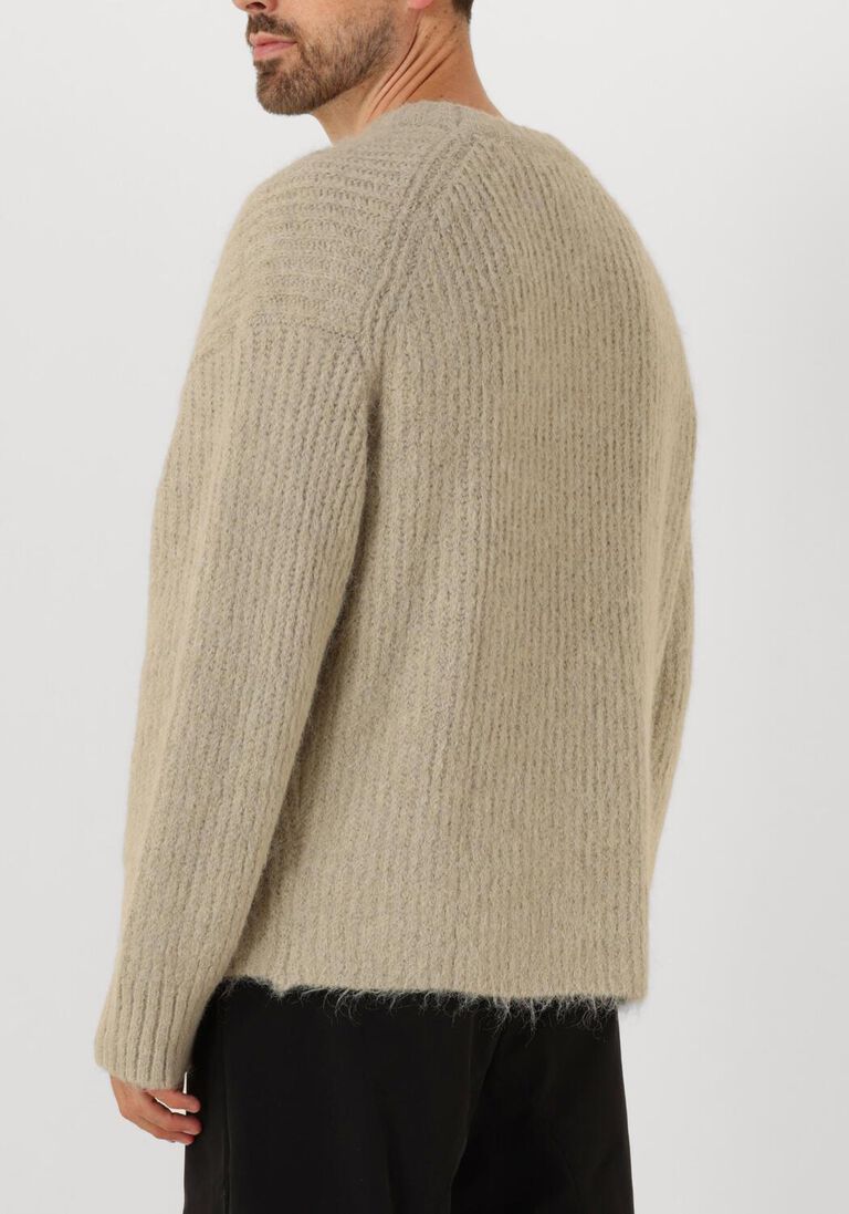 beige olaf hussein trui hairy knitted crewneck