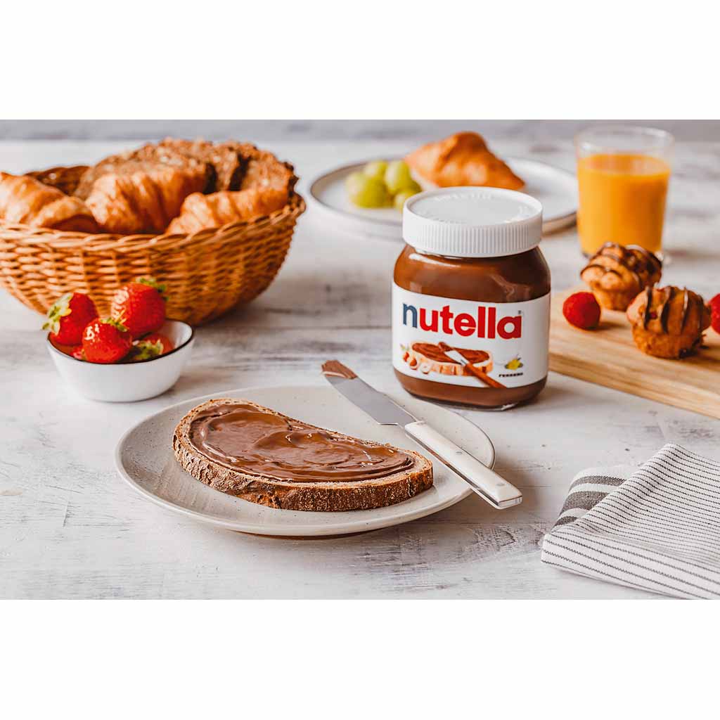 Nutella Brotaufstrich im Glas 825g MHD:31.10.25