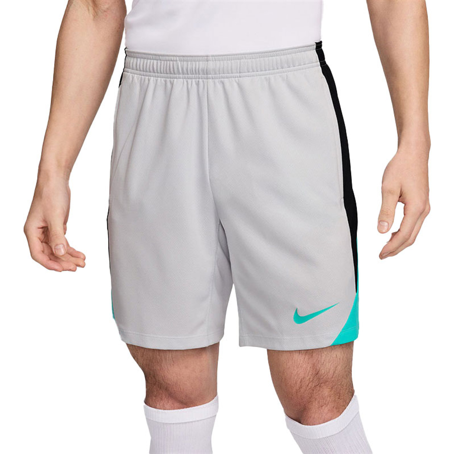 Nike Strike Short