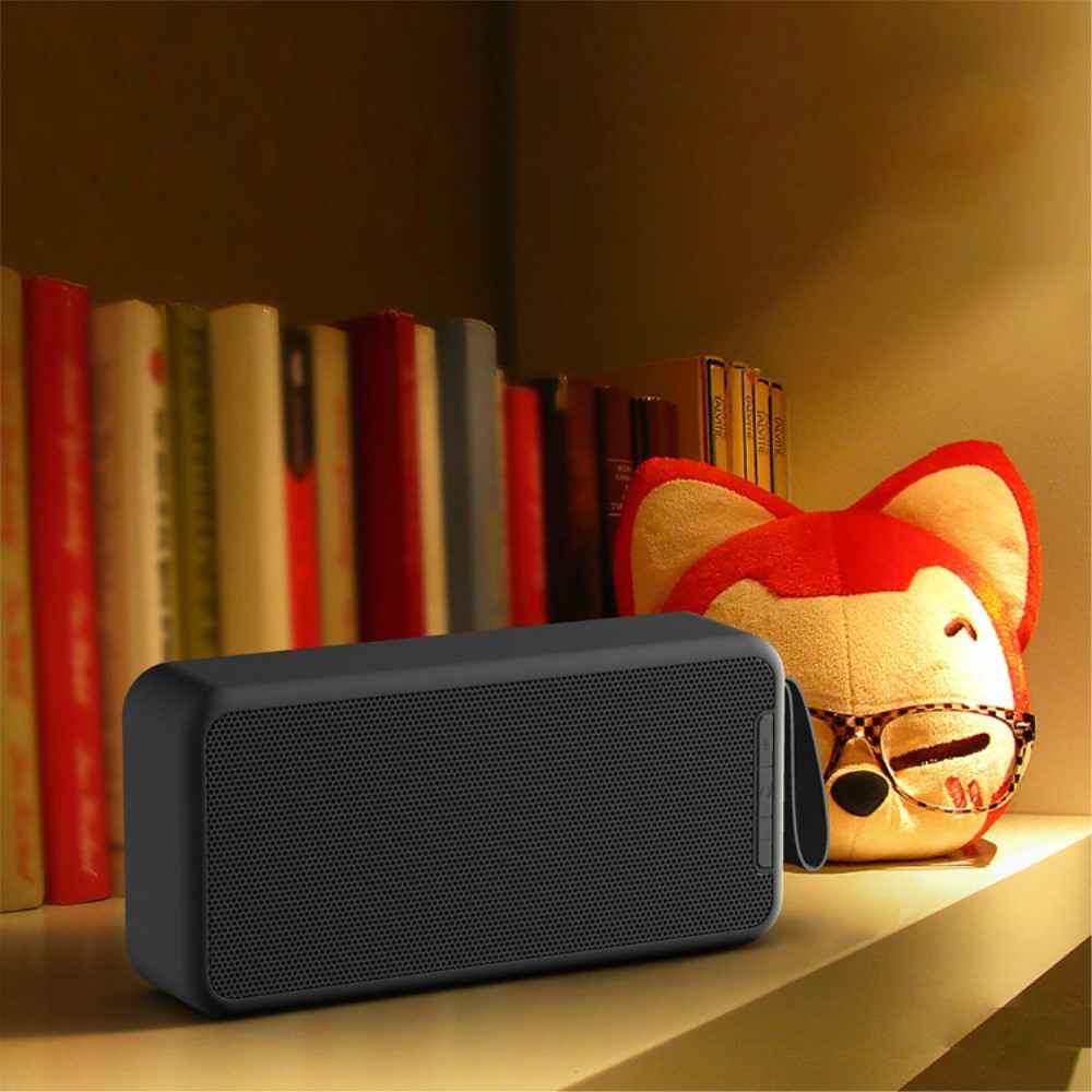 5W Bluetooth Lautsprecher Subwoofer FM Radio / Aux In / USB A / Micro SD Kartenslot   Schlaufe - Rosa