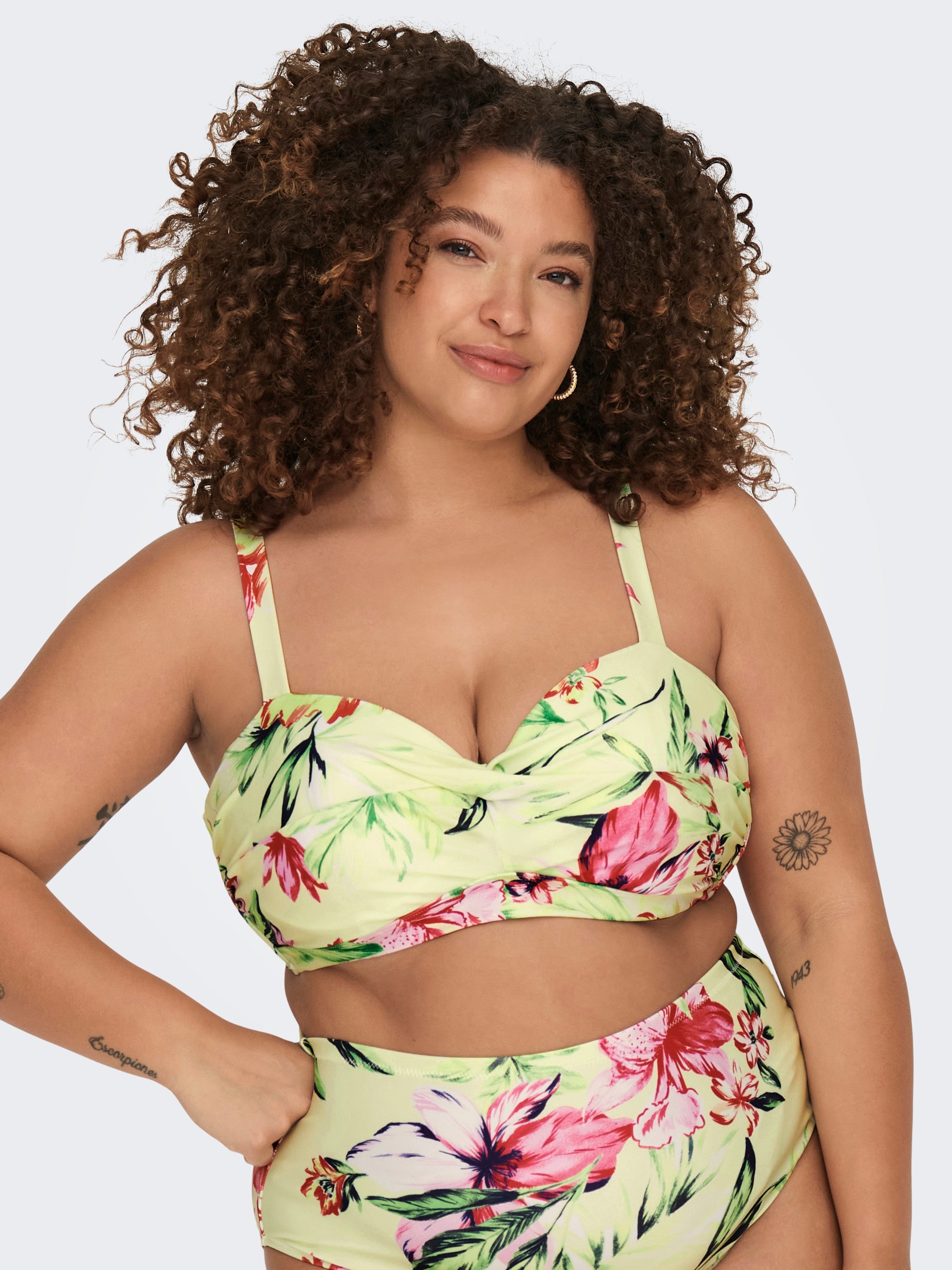 CARSOPHIA Bikini-Oberteil Pastel Green