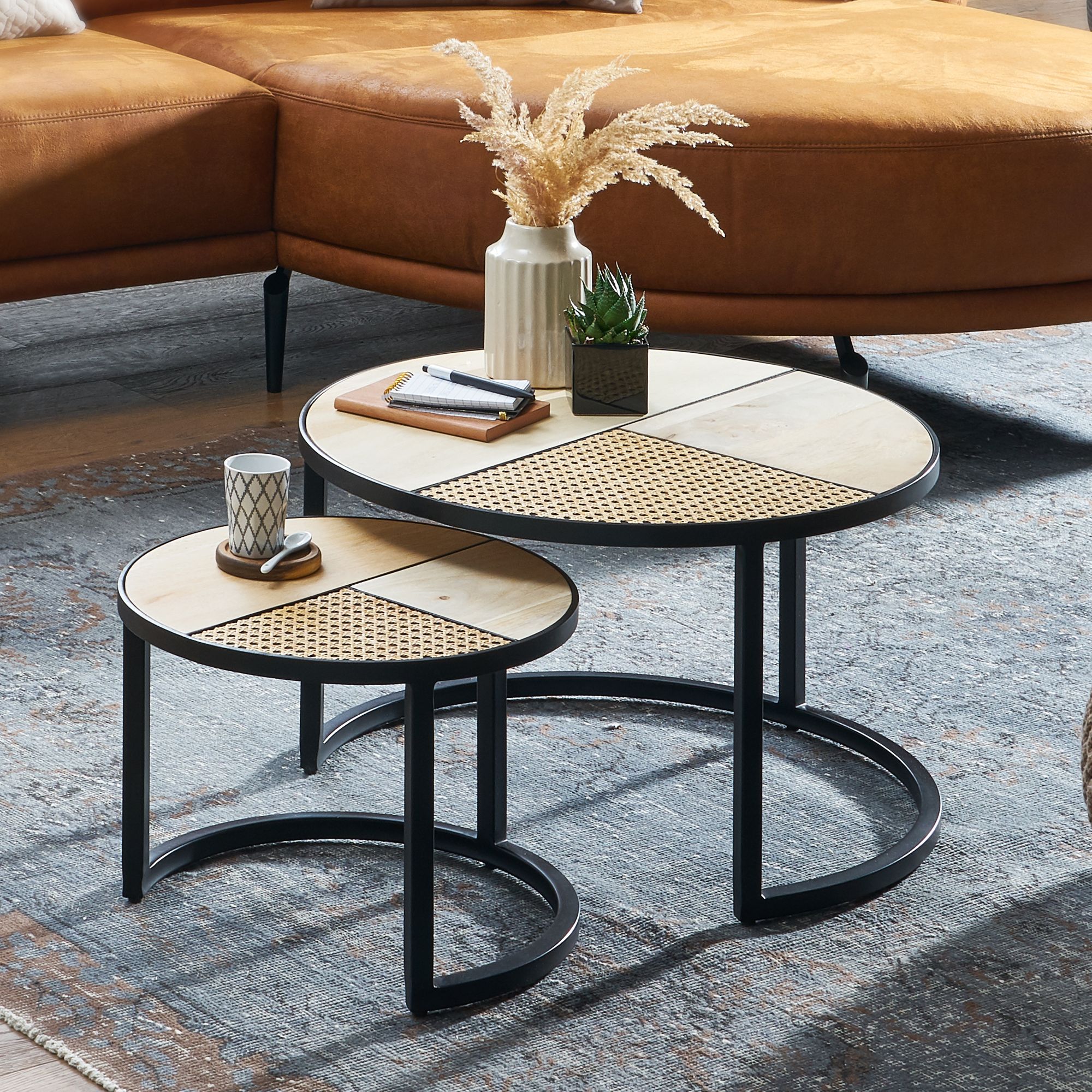 KADIMA DESIGN Industrie-Stil Beistelltisch Set, Rattan und Holz, Handgefertigt