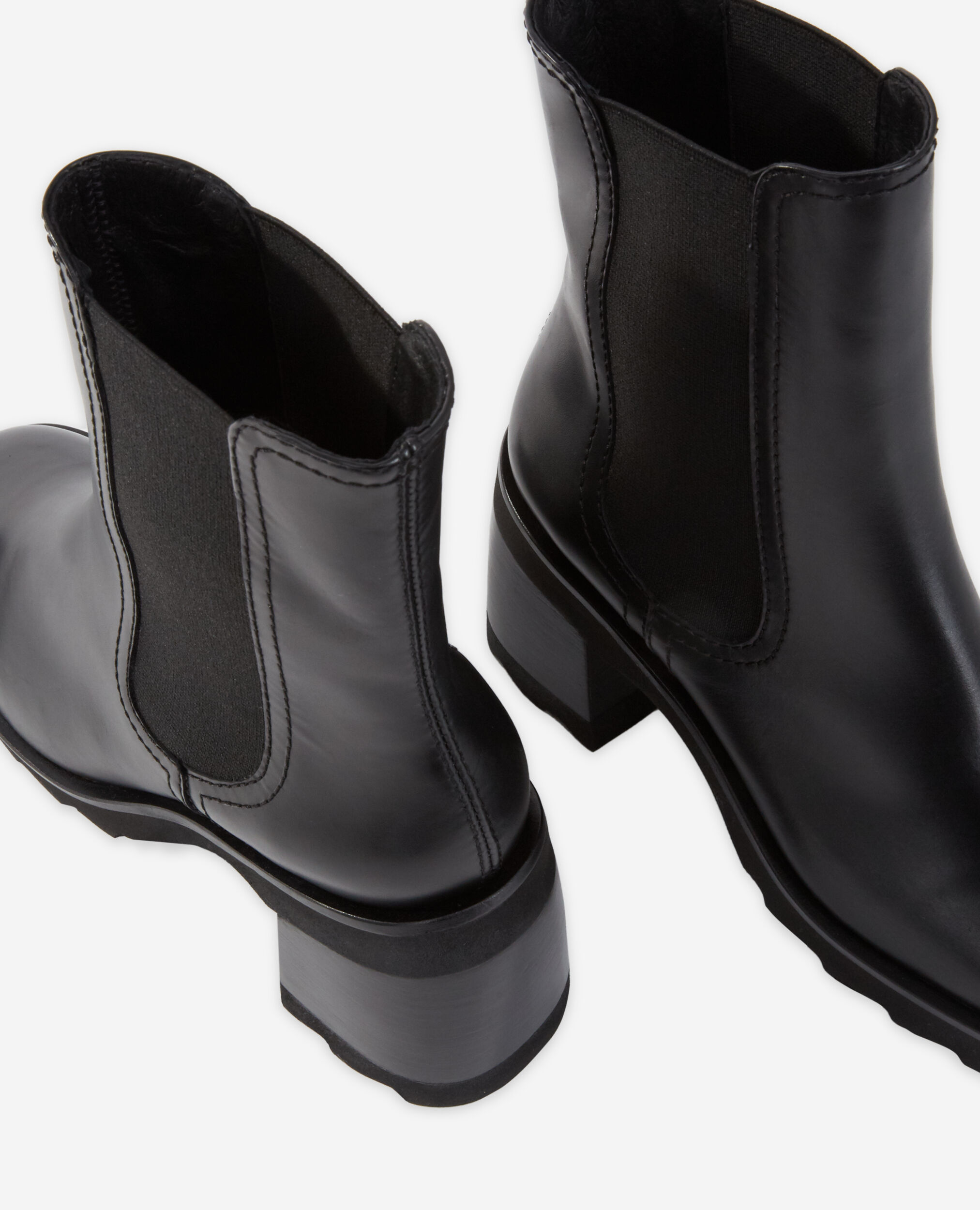Boots à talons en cuir noir