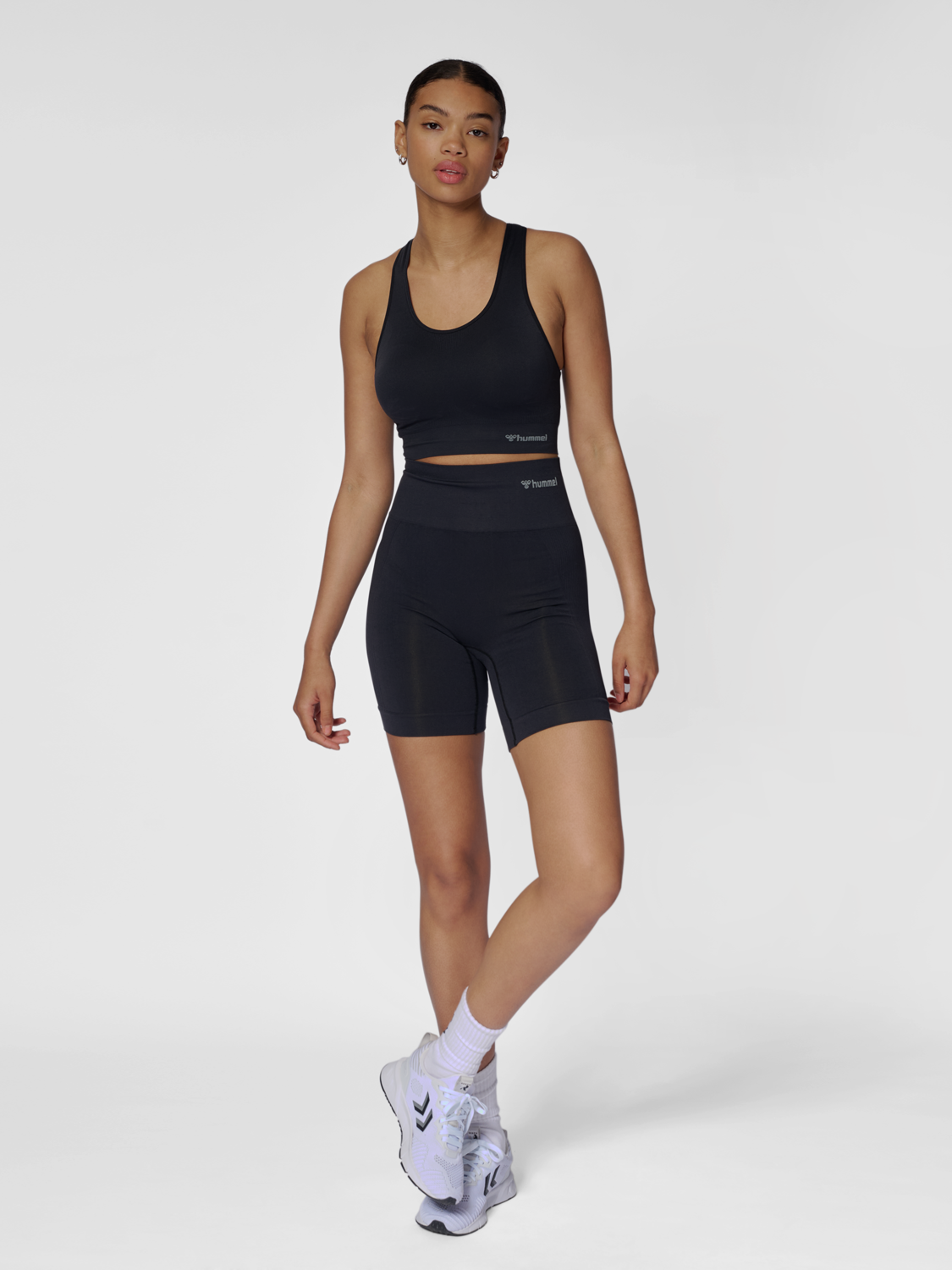 hmlTIF SEAMLESS PADDED SPORTS BRA