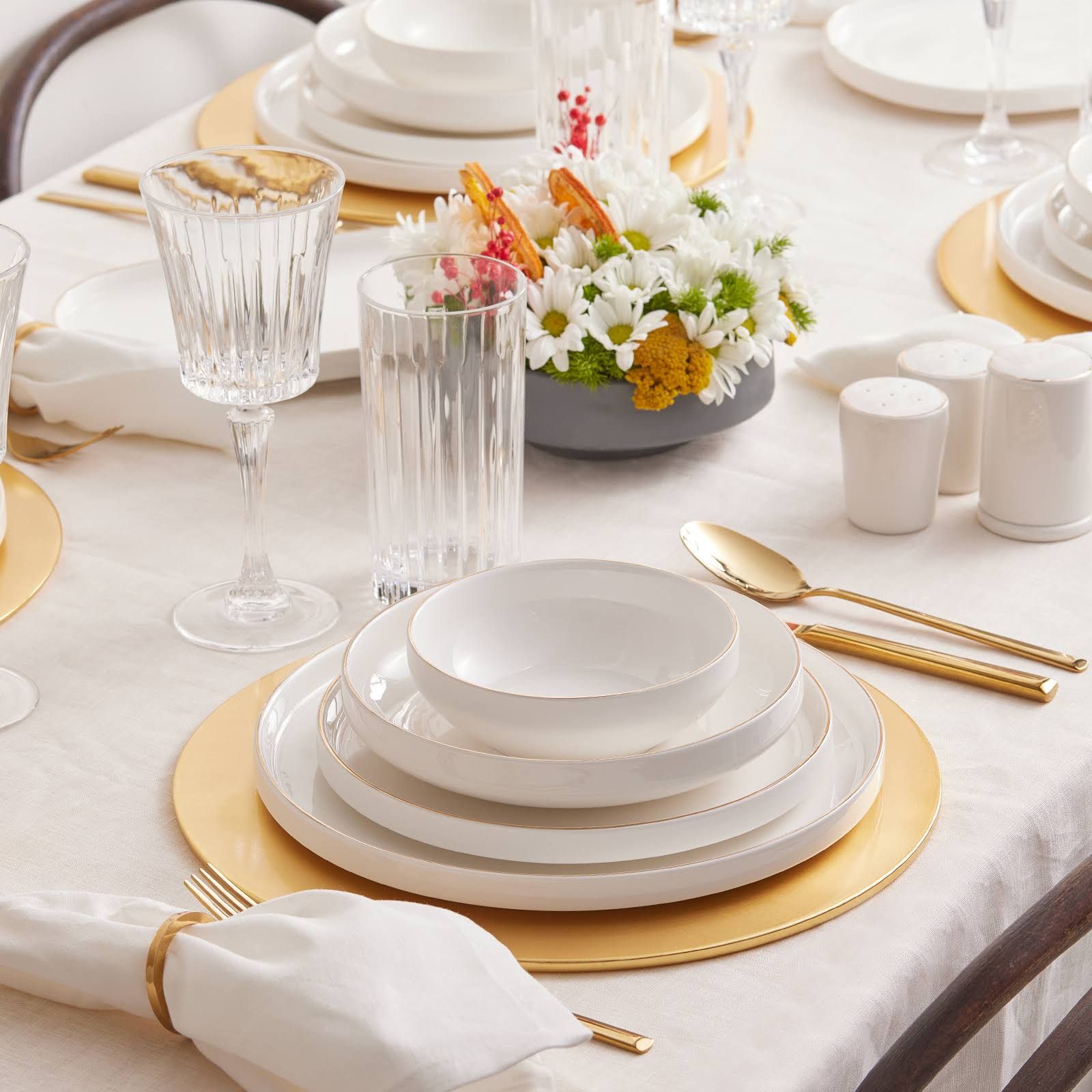 Karaca Geschirr-Set Streamline New Saturn Gold 59-teilig Geschirrset 12 Personen