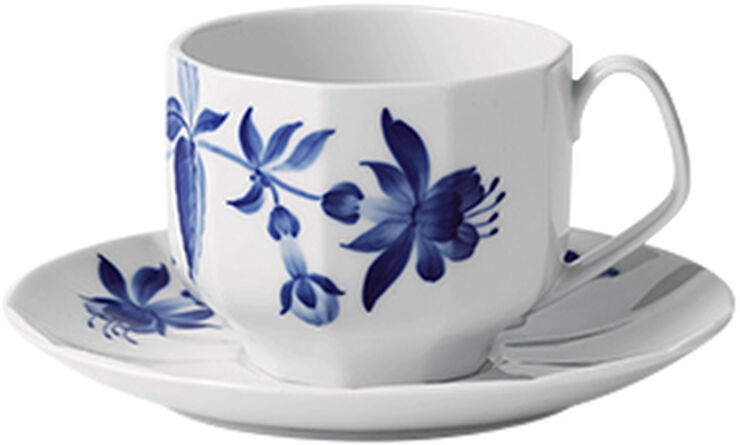 Royal Copenhagen Blomst 22 cl. kop med underkop - Fuchsia Hvid