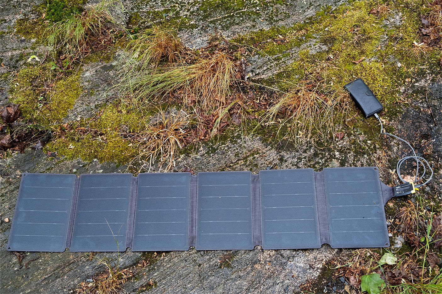 Aqiila Sunbird P56 56W Solar Charger