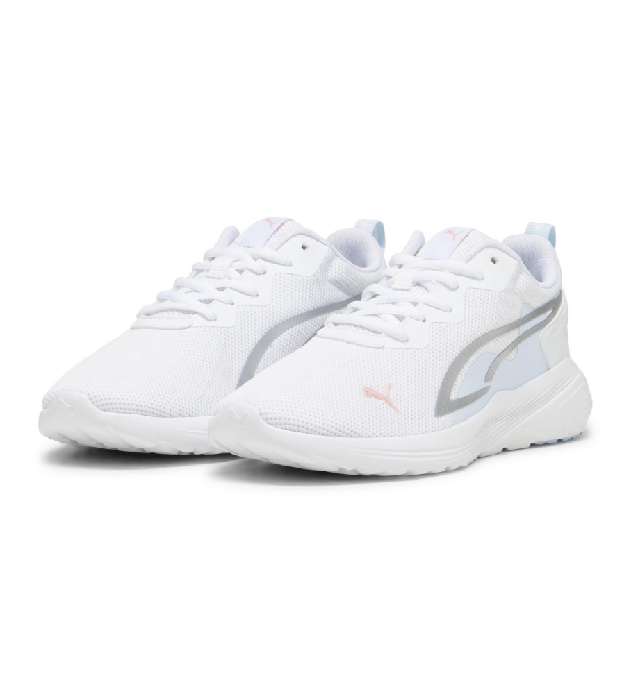 Tênis Puma All-Day Active, branco e cinza.