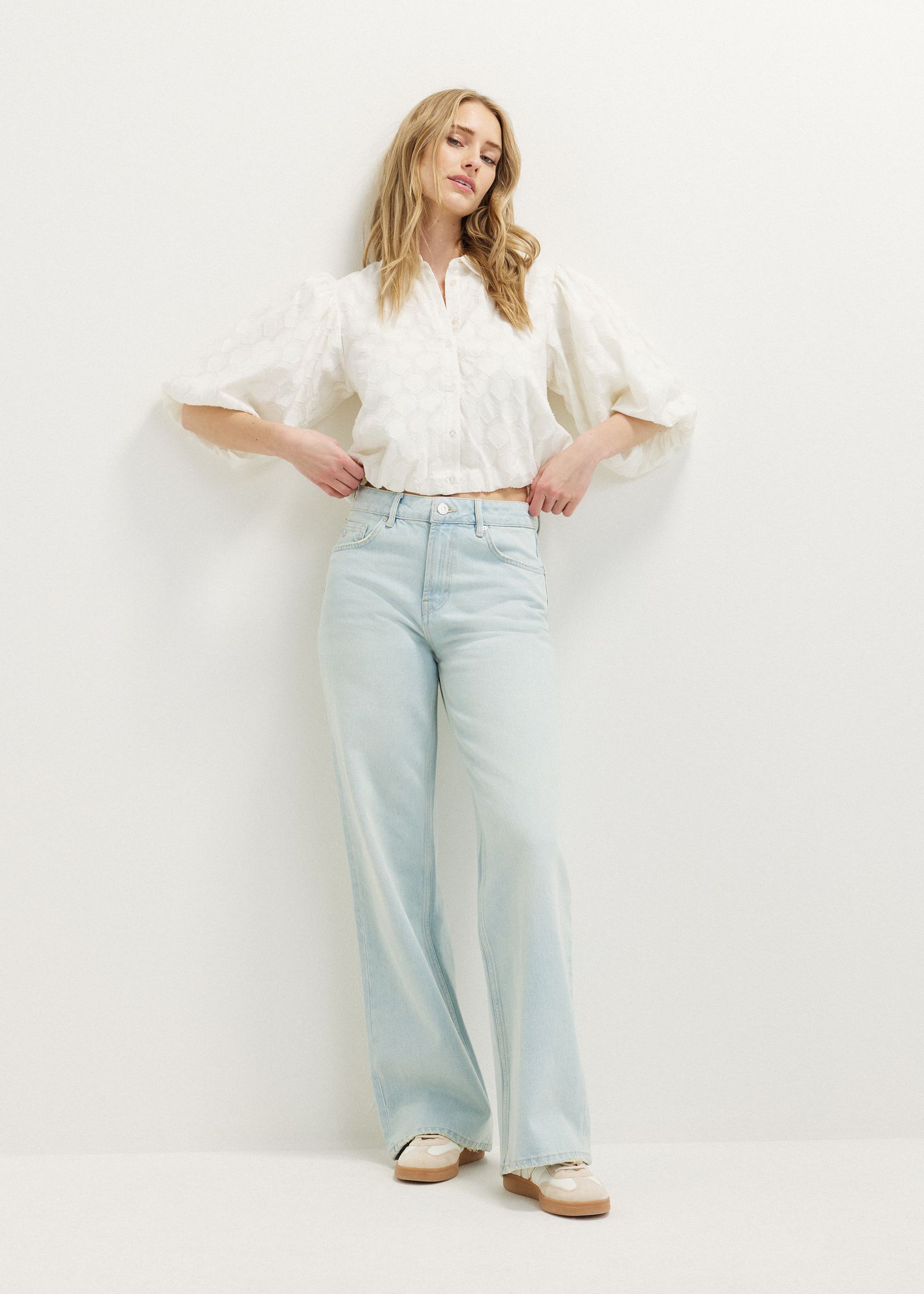 Balloon blouse