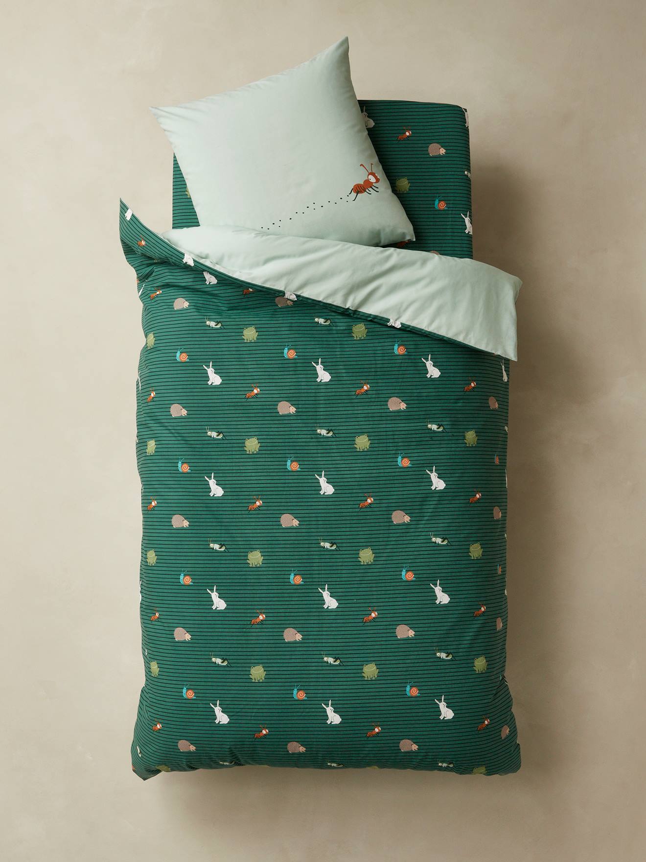Conjunto de capa de edredom e fronha infantil em algodão orgânico* Animal Studio verde médio liso com motivos
