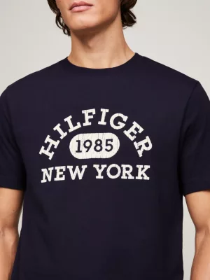 Camiseta Hilfiger Monotype College com logo