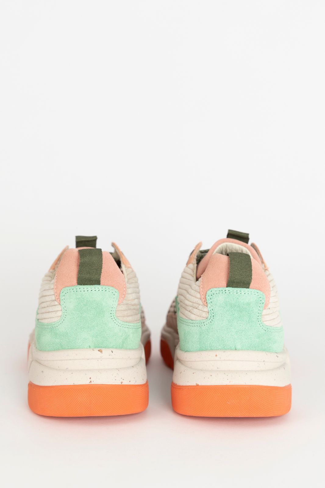 Multicolour suède sneakers met oranje details