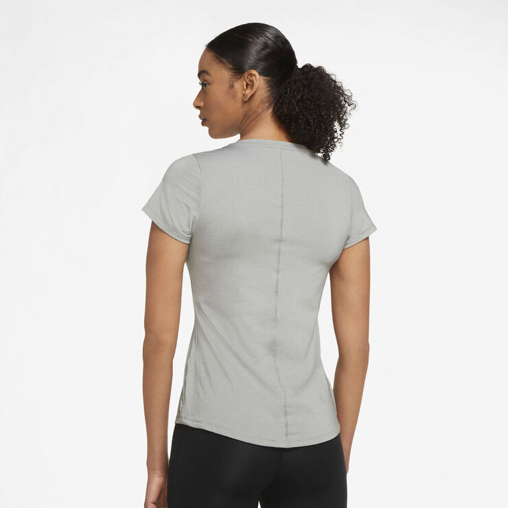 Nike Dri Fit One Slim Fit Traenings T Shirt Grå