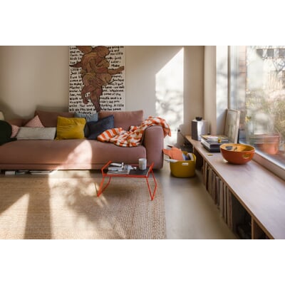 Tabletttisch Bloch, Leuchtorange RAL 2005 / Schwarz