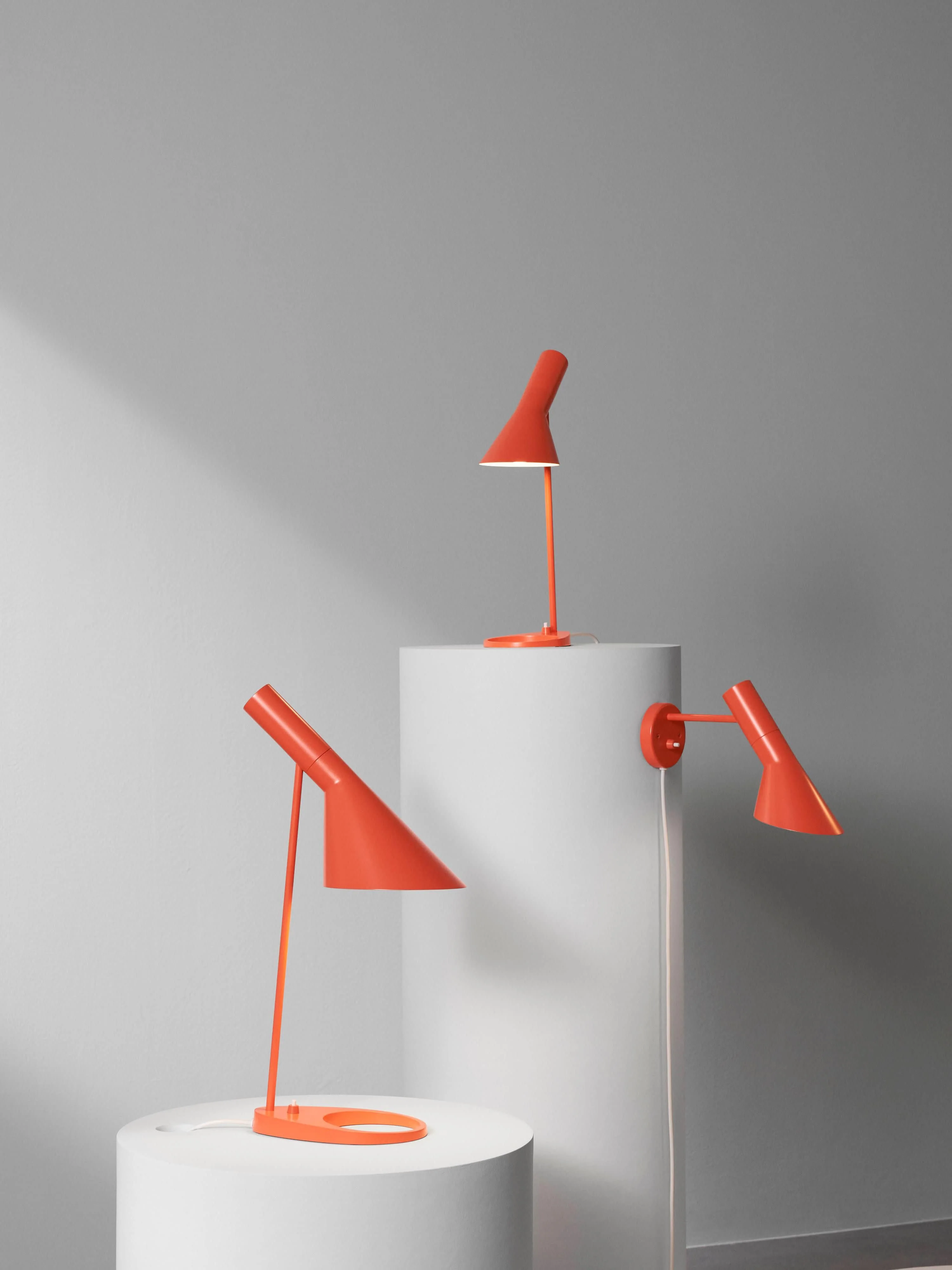 Bureaulamp AJ, in verschillende formaten