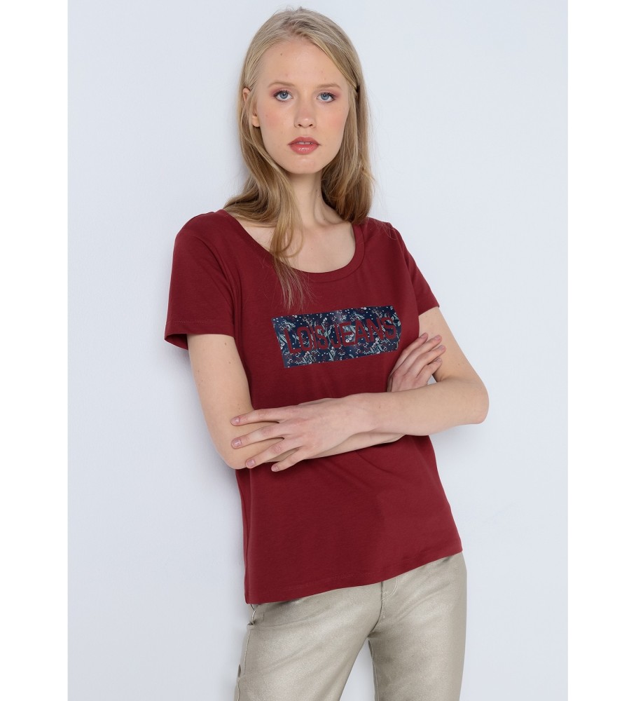 Camiseta Lois de manga curta com estampa floral e logo na cor bordô