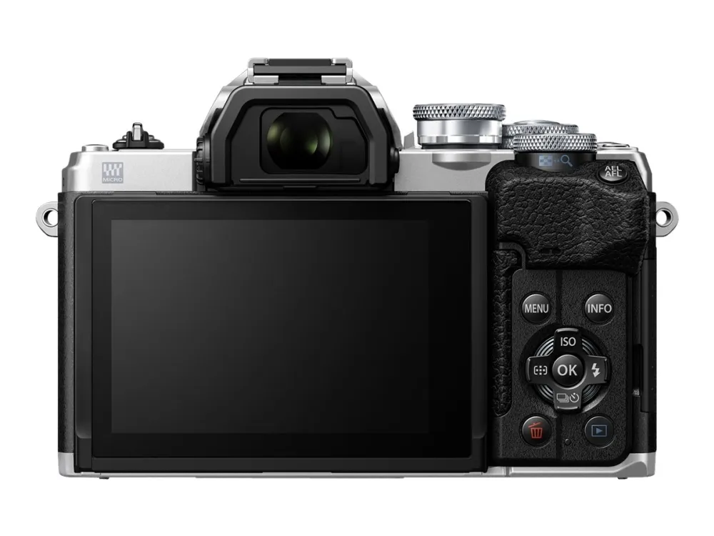 Olympus OM-D E-M10 Mark IV   M.ZUIKO DIGITAL ED 14-150mm F4-5.6 II (Sidabrinis)