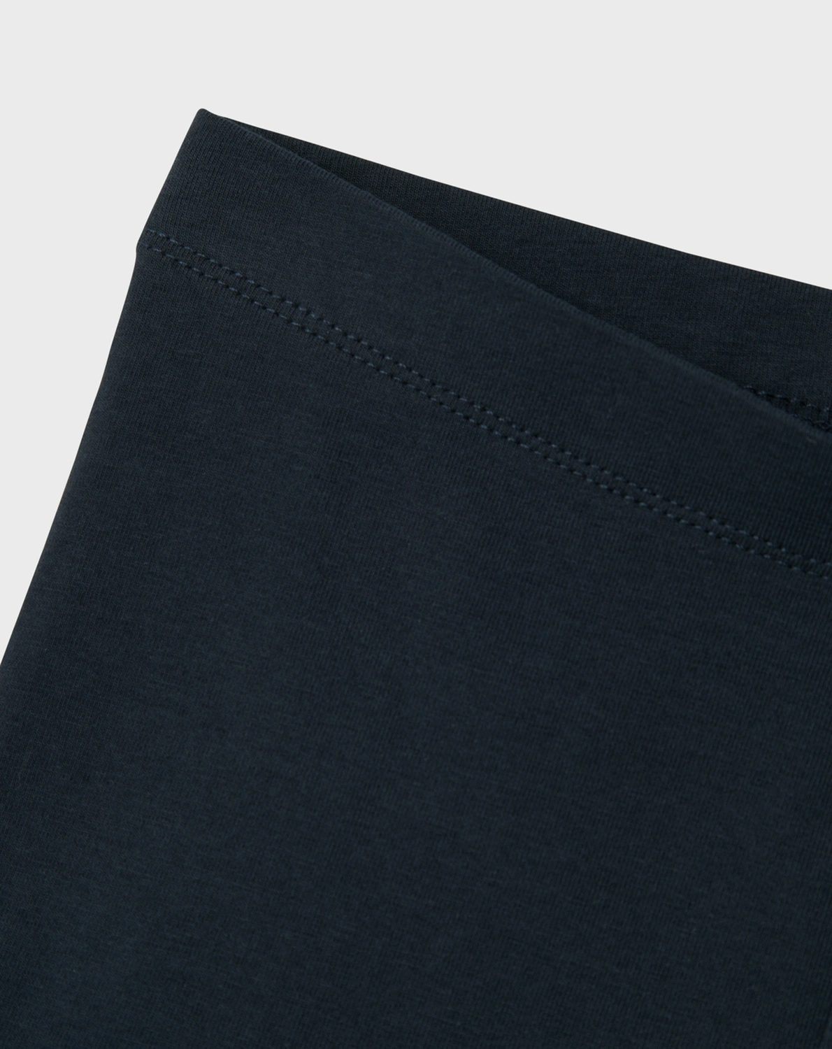 Radlerhose NKFVIVIAN SHORT in dark sapphire