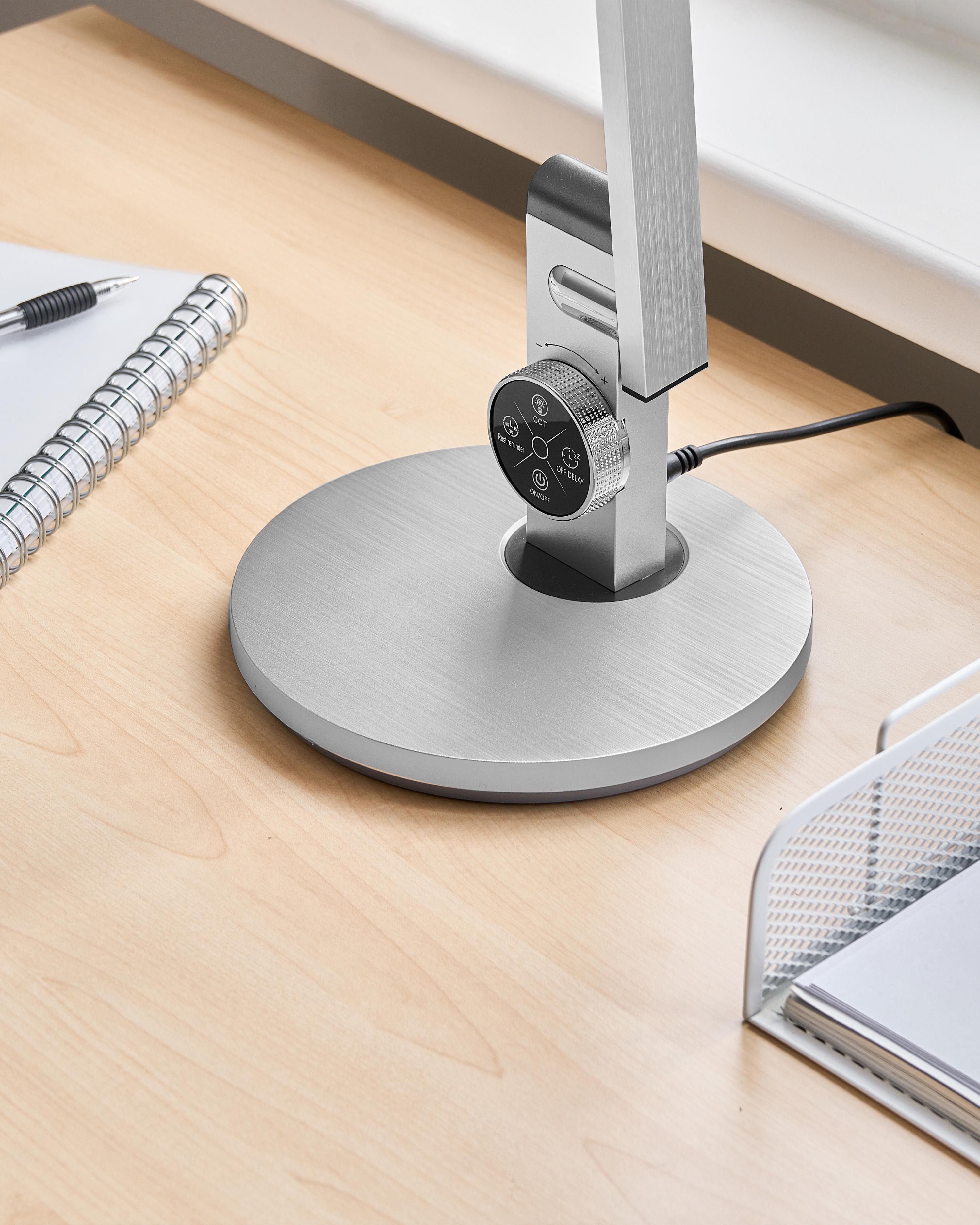 LED bureaulamp CETUS met dimmer Zilver