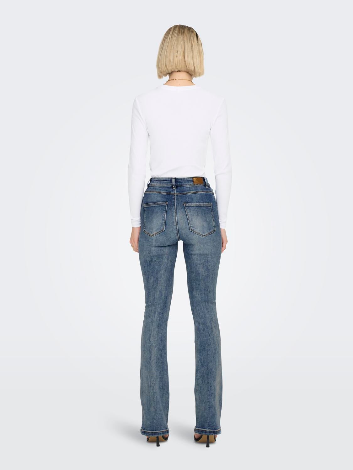 ONLMILA Hohe Taille Ausgestellt Jeans Medium Blue Denim