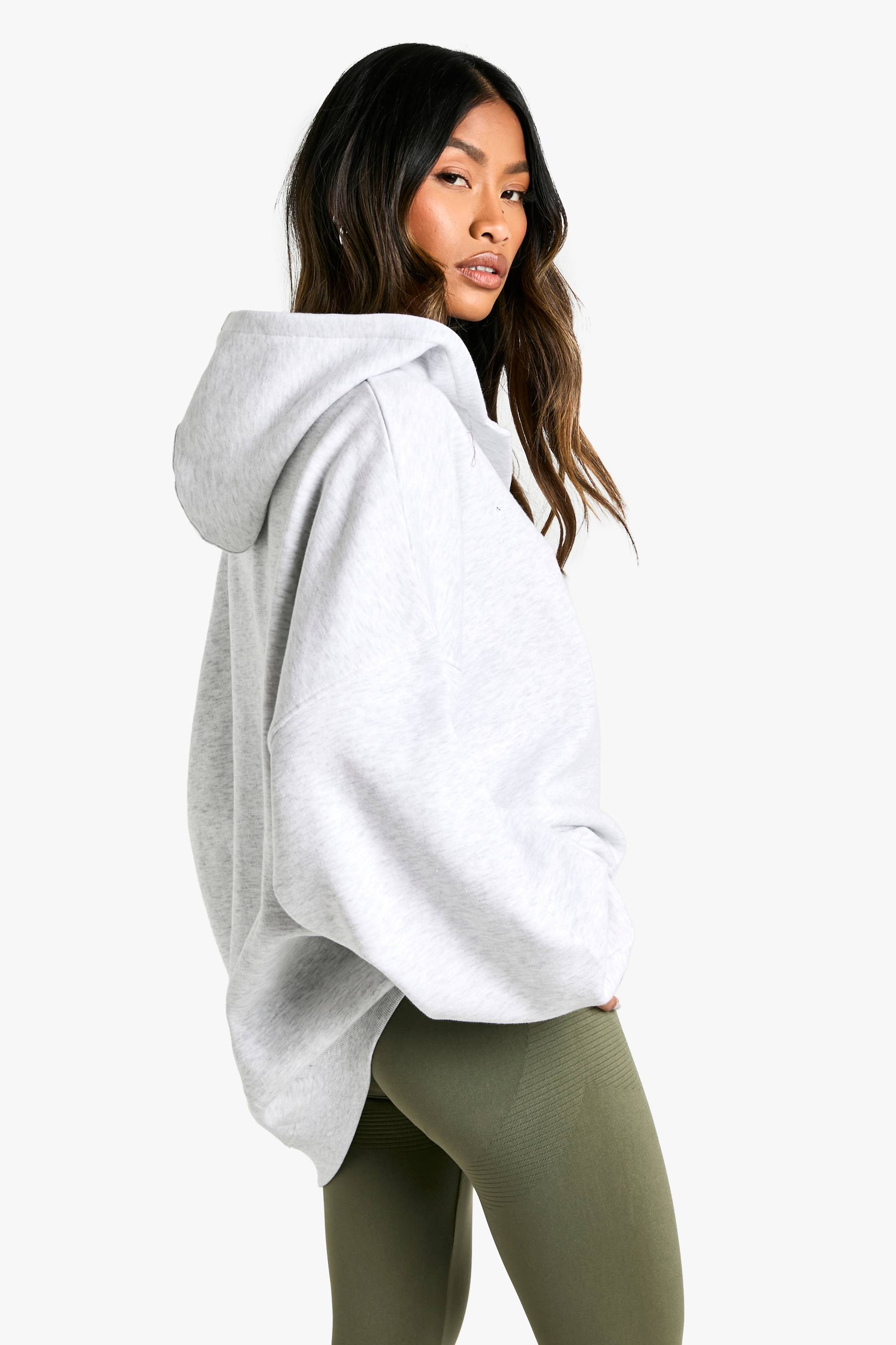 boohoo Notch Neck Balloon Sleeve Oversized Hoodie devient Sweat à capuche oversize à encolure à encoche et manches ballon