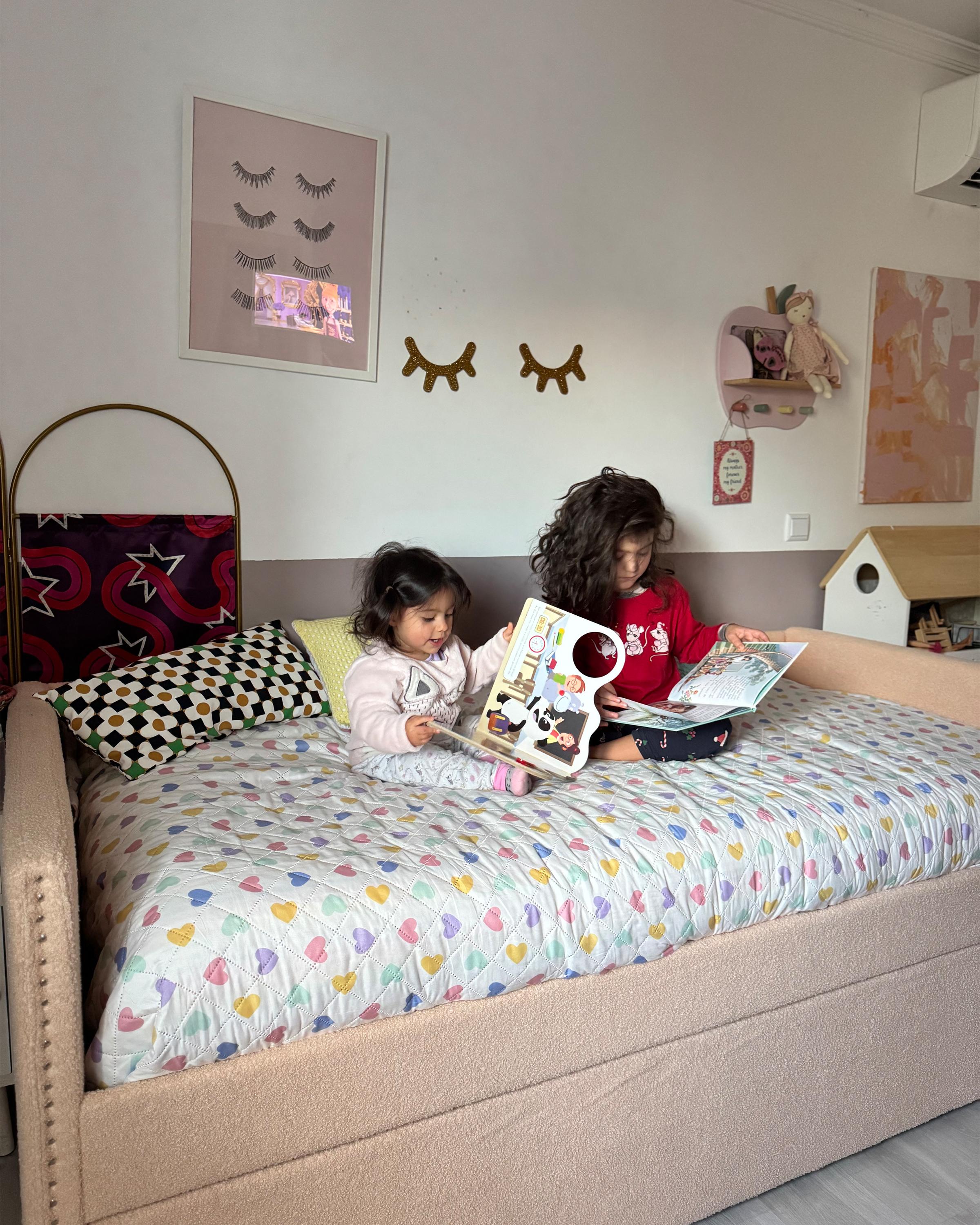 Onderschuifbed Bouclé TROYES 90 x 200 cm Perzikroze