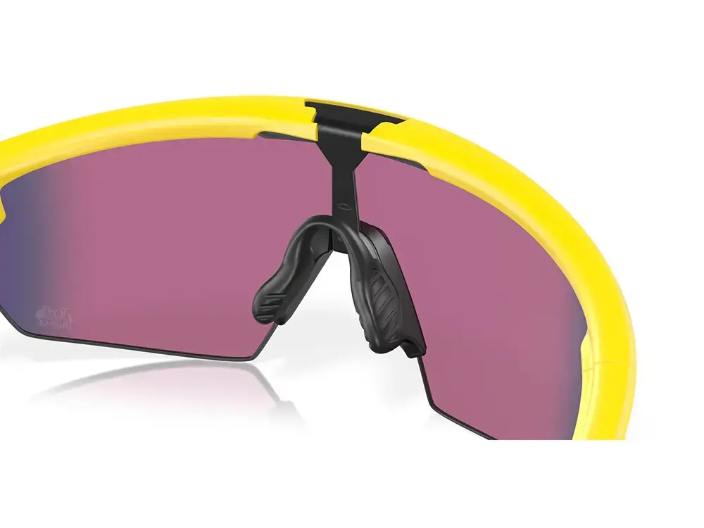 Oakley Sphaera Sport Zonnebril Prizm Road Lens Mat Geel