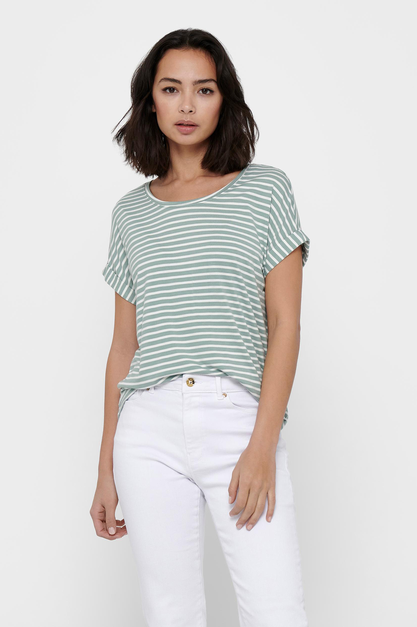 Camiseta listrada de manga curta com gola redonda