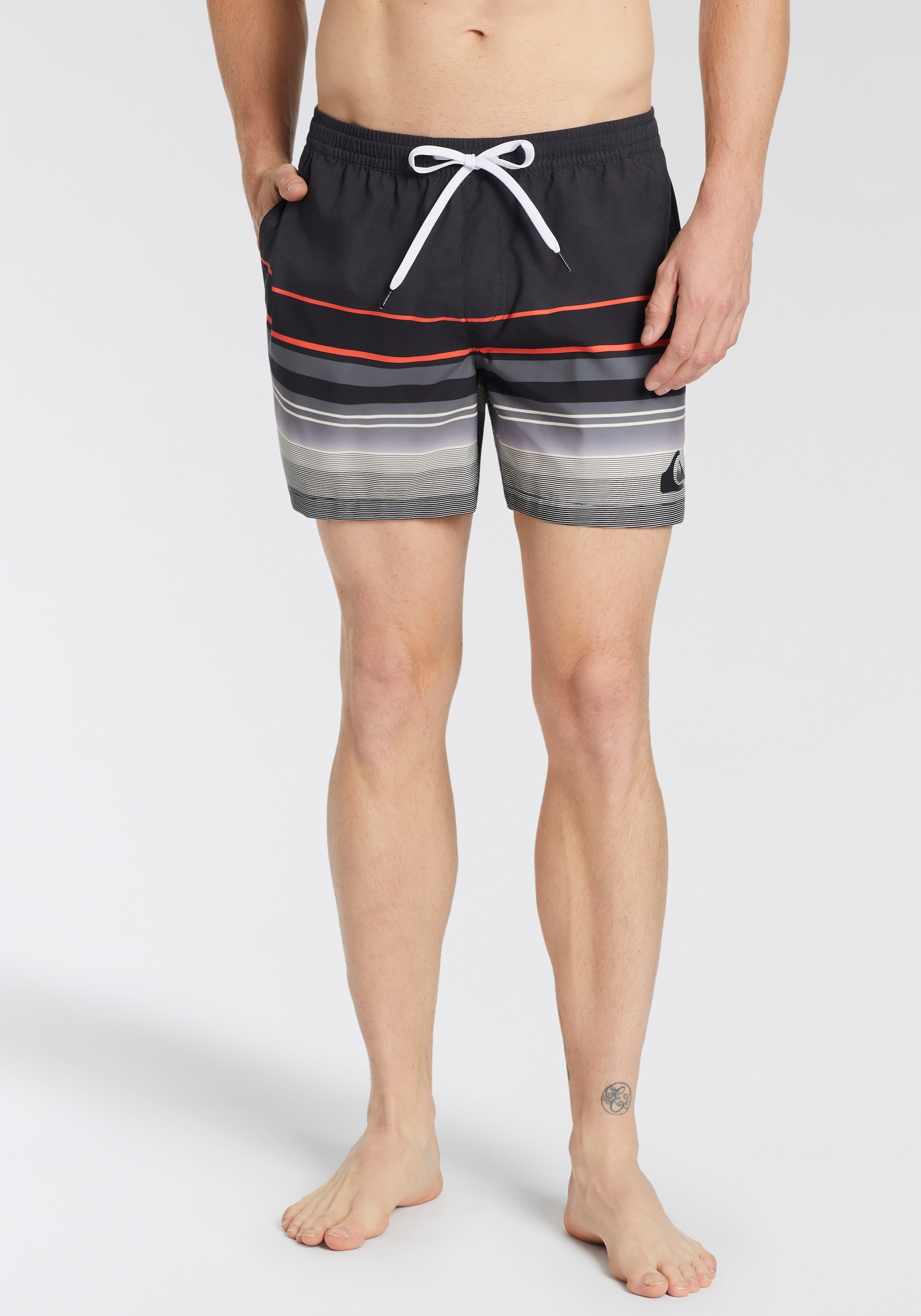 Quiksilver Badeshorts »HINAKO VL 15 YM« sportliche Schnittform, leichtes Polyester