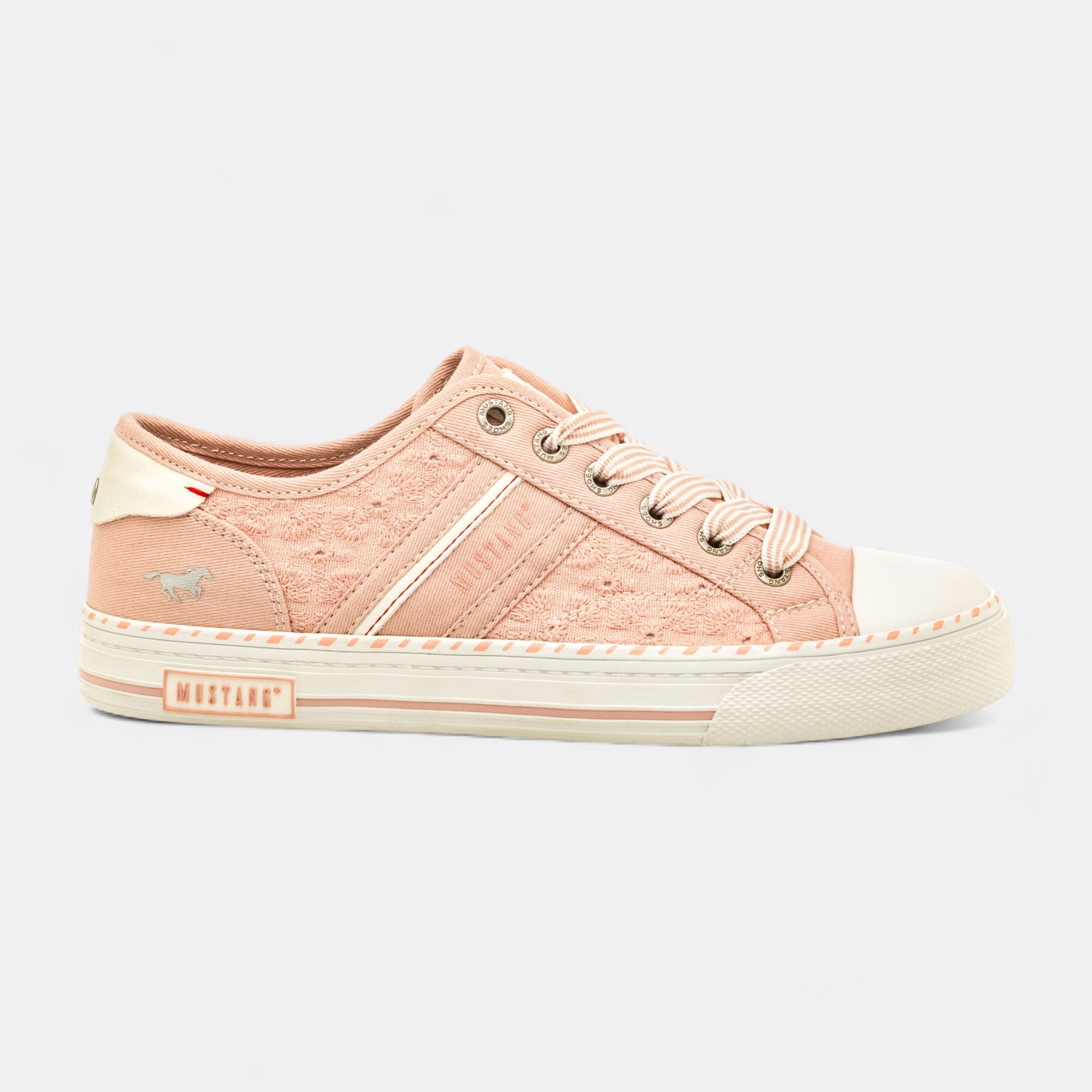 Baskets en toile Femme rose