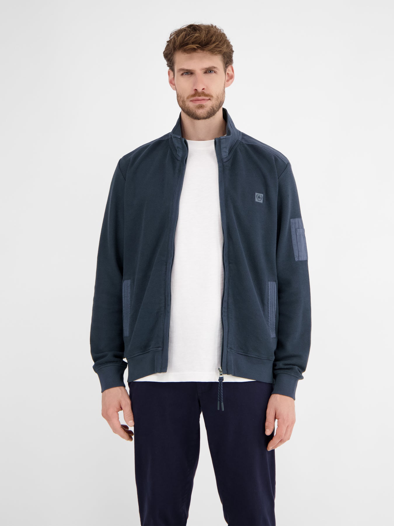 Sweatjacke in Zig-Zag-Struktur